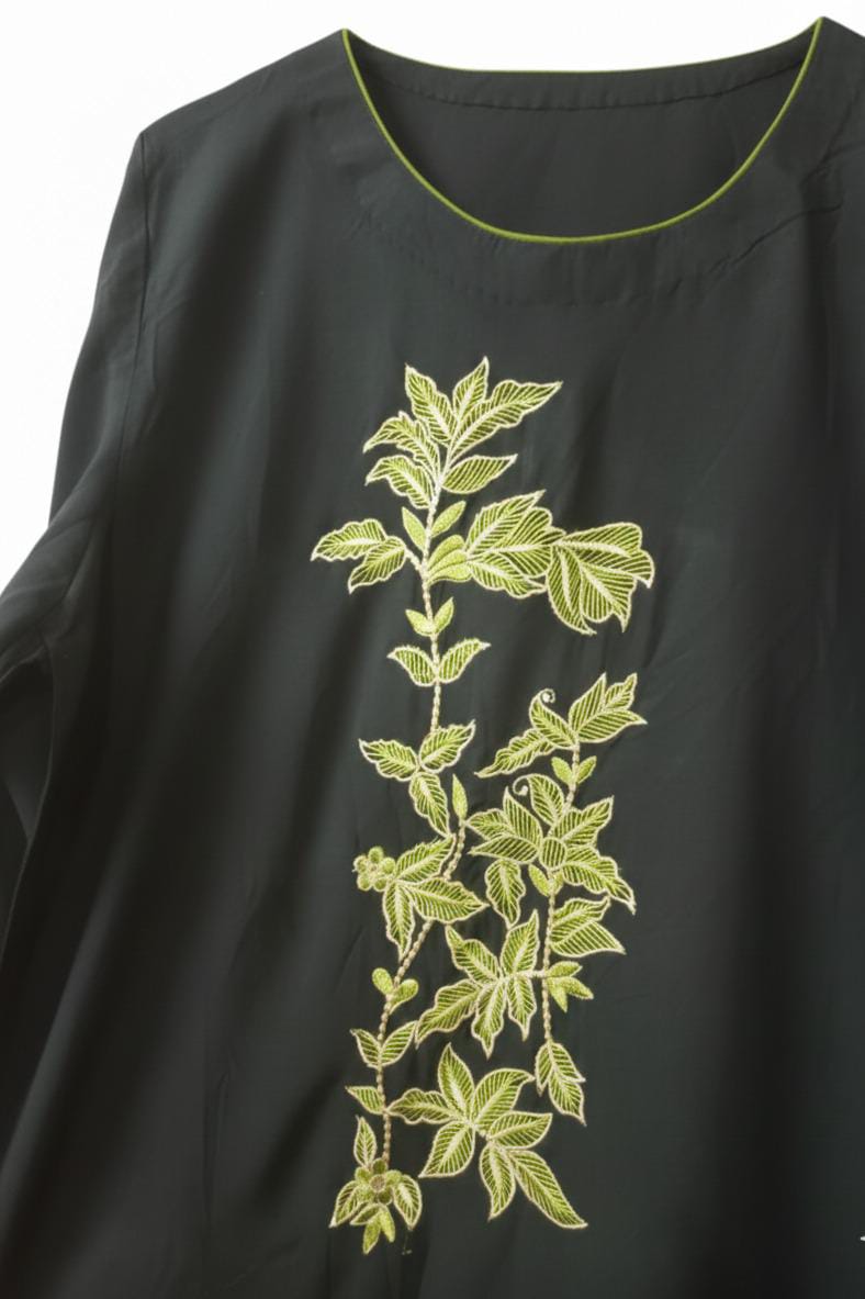 Elegant Leaf Pattern Embroidery Kurti
